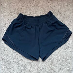 Lululemon Hotty Hots Size 4 Tall